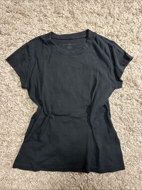 Brandy Melville Black Short Sleeve Crewneck Tee